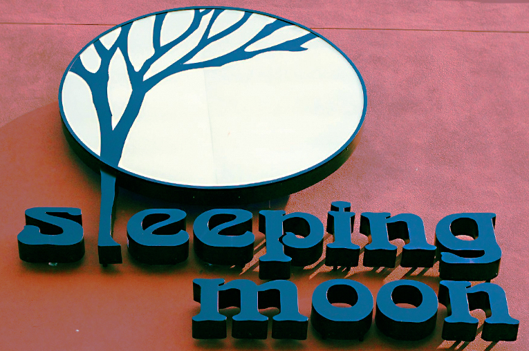 Sleeping Moon Cafe: Songwriter Round (Winter Park)